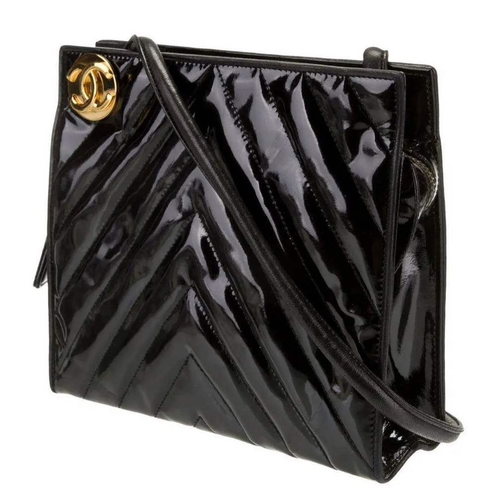 ✨💎1989-1991✨💎 CHANEL SERIES ONE 💎V STITCH ENAMEL COCO MARK BAG W/ CARD/COA/DUSTY - Picture 3 of 16